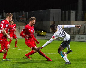 爱游戏体育娱乐-五大联赛高强度对抗位置是否已向中场转移,五大联赛强度排名 第3张